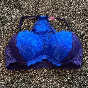 VS PINK front-clasp push up bra